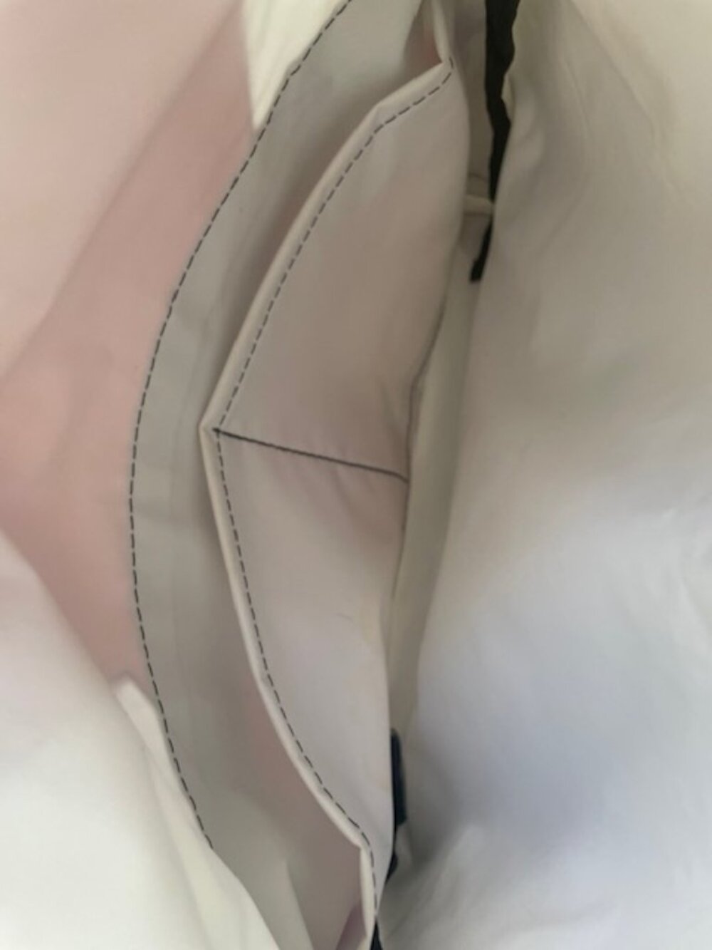 SUMMER BEACH TOTE ELLA VICKERS Recycled Sail Cloth. Red, white, black. Preowned - Picture 6 of 6